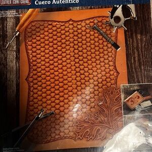 ArtMinds LEATHER 8 1/2“ x 11“ genuine cowhide 4 to 5 ounces. 1/16 inch thick.